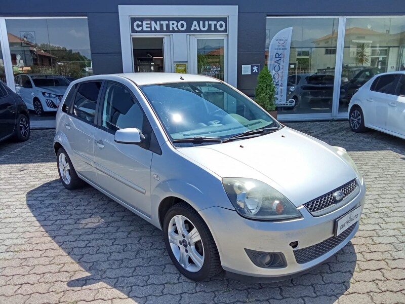 Foto FORD Fiesta 5ª serie