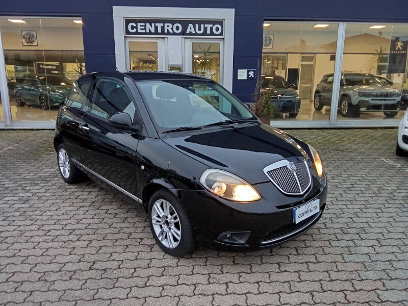Foto LANCIA Ypsilon 2ª serie